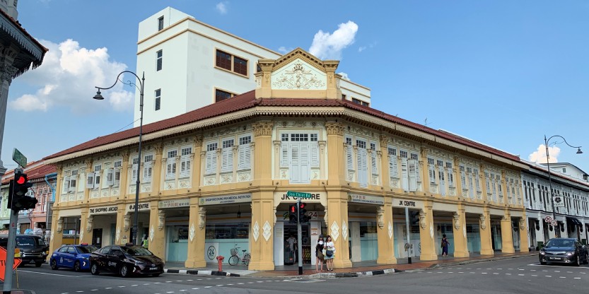 freehold commercial development