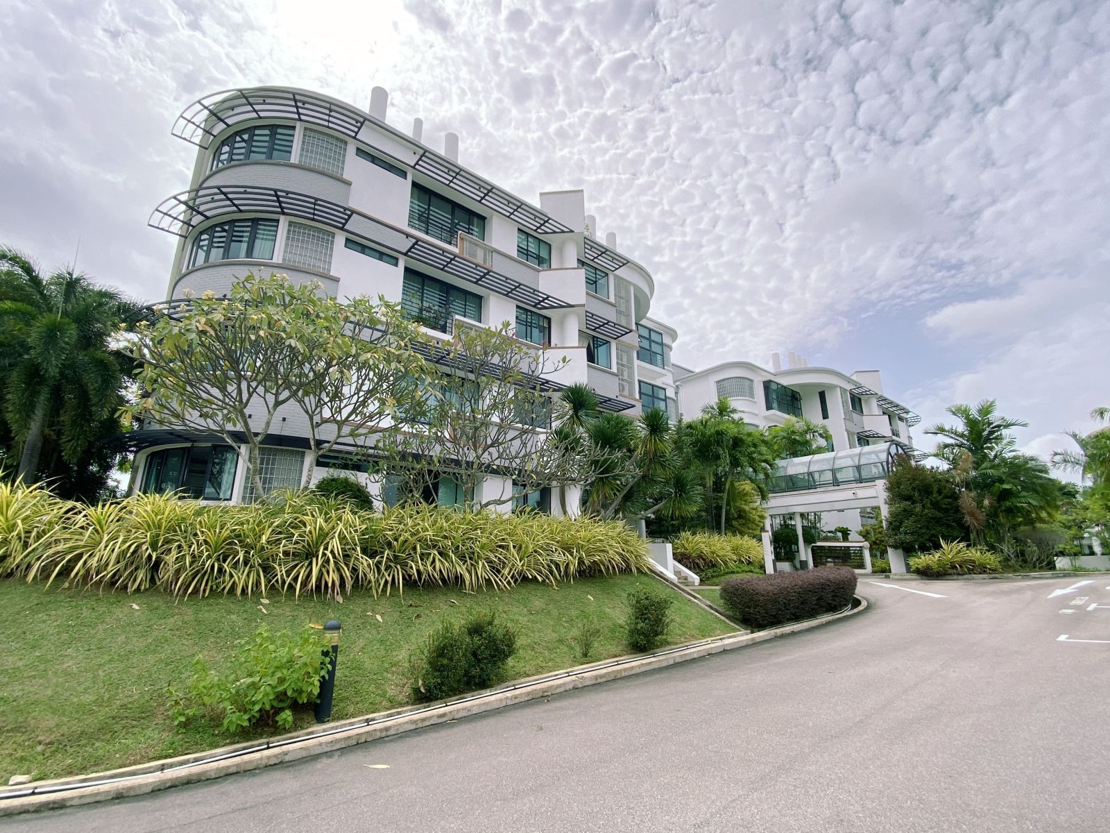 Queen Astrid Gardens